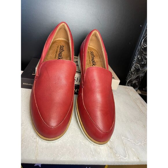 NWOT SoftWalk Women's Windsor Loafers  size 10,5 - Picture 2 of 4